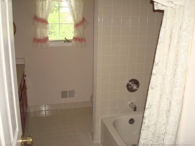 3627 Joshua Drive Rochester Hills, MI 48307 - Photo 23 of 28