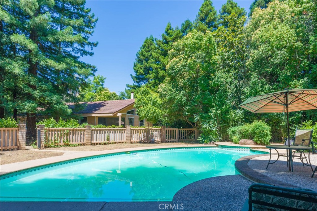 45 Kirk Way Chico, CA 95928 - Photo 2 of 38