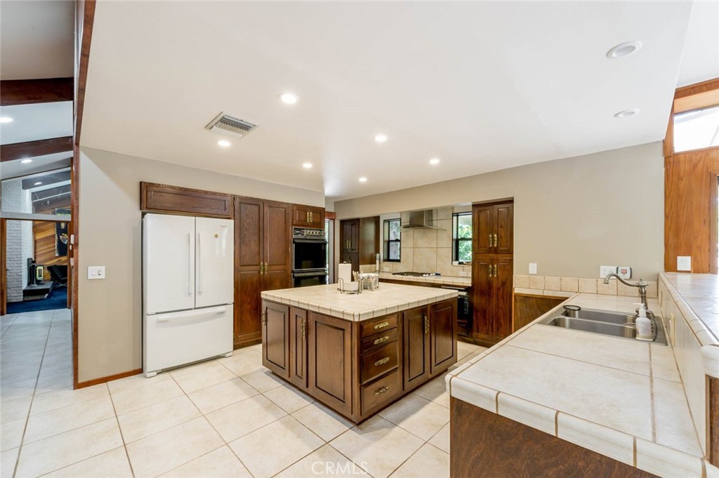 45 Kirk Way Chico, CA 95928 - Photo 7 of 38