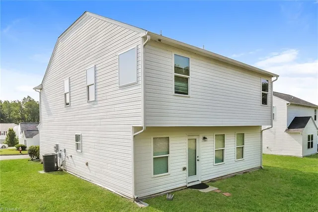 $2,285 | 1086 Aster Way, Burlington, NC 27215