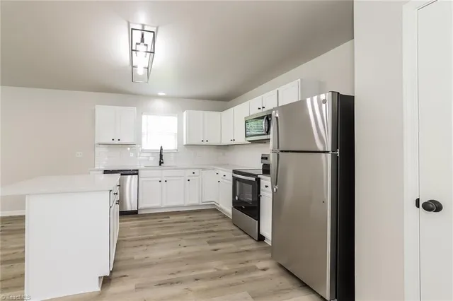 $2,285 | 1086 Aster Way, Burlington, NC 27215