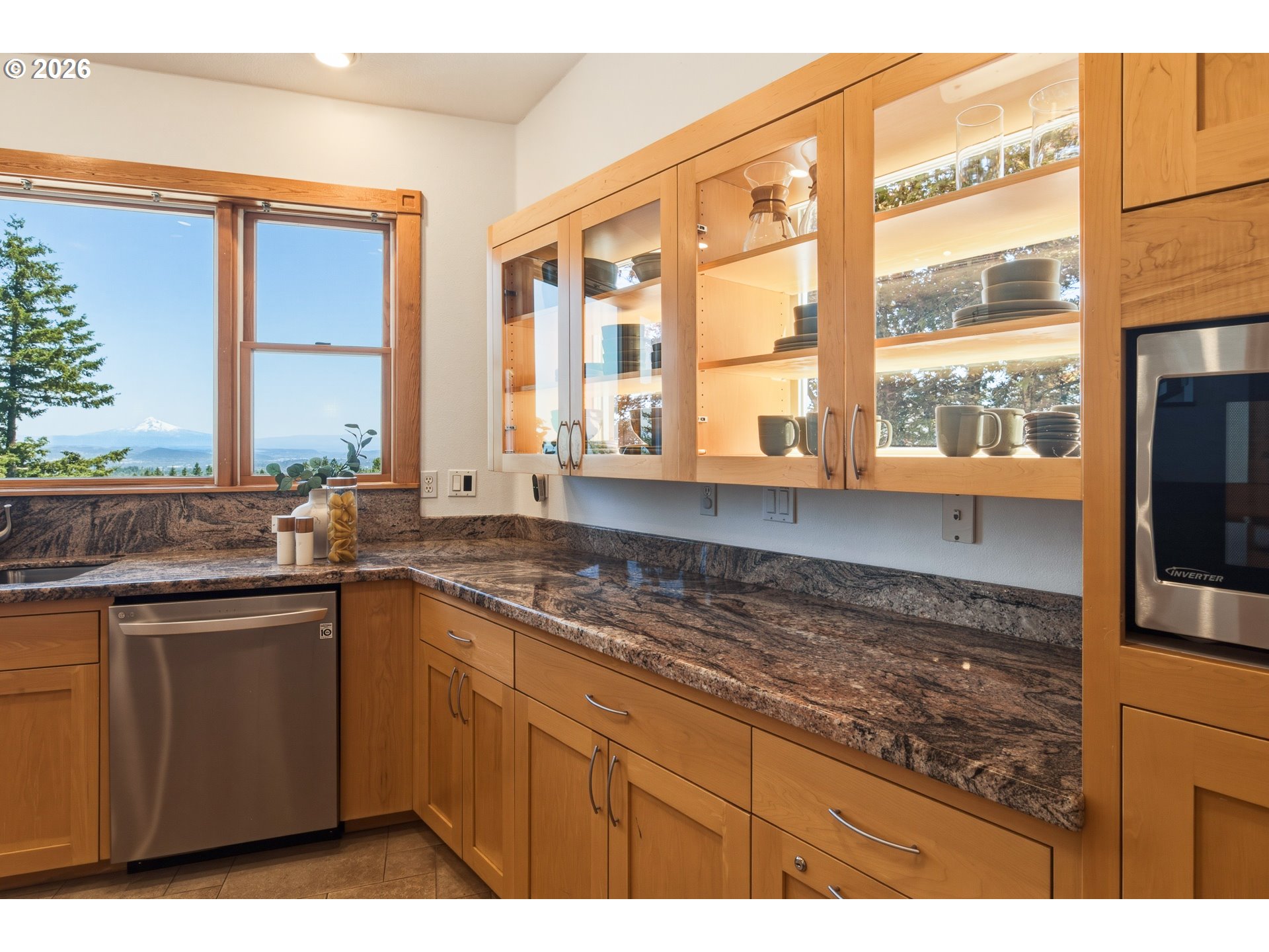 8 Garibaldi Street Lake Oswego, OR 97035 - Photo 15 of 47