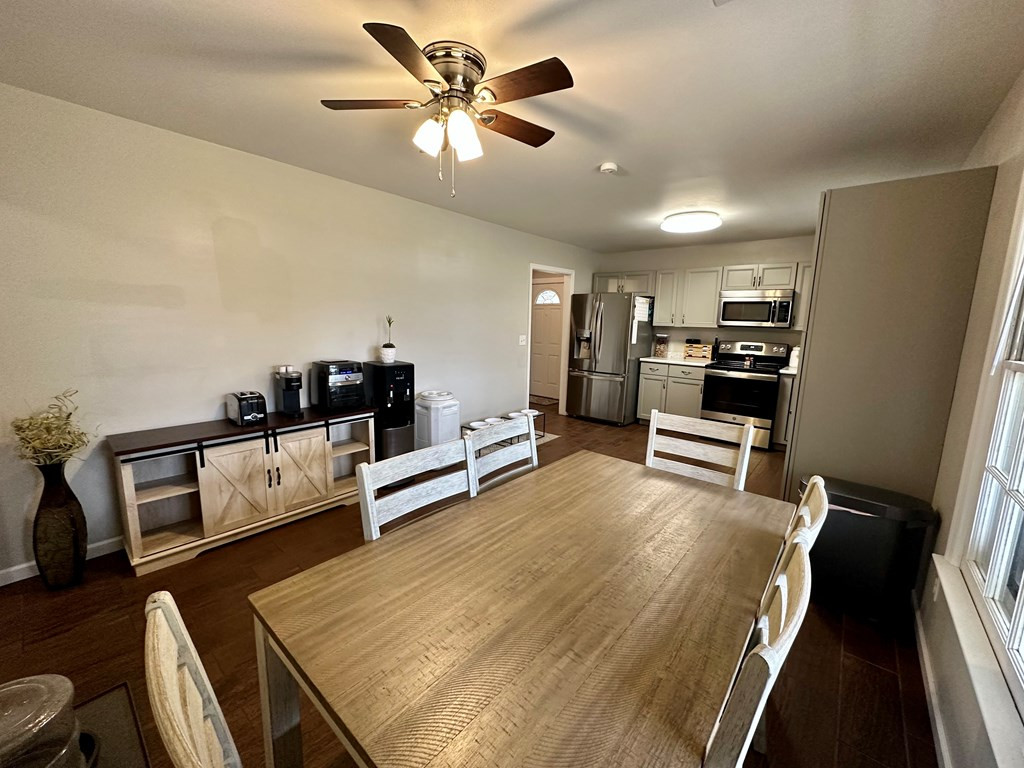 4225 Hickory Road Sumter, SC 29154 - Photo 9 of 50 Gallery Image 9