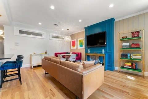 $949,000 | 668 Massachusetts Avenue, Unit G, Boston, MA 02118
