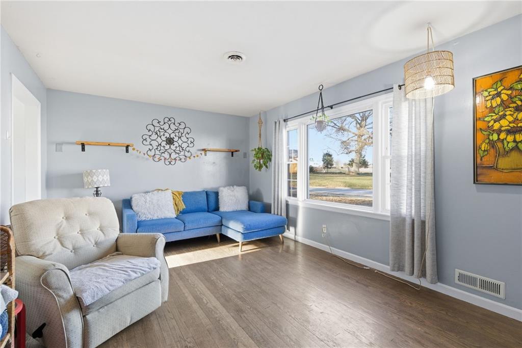 1401 Southwest 1st Street Lee's Summit, MO 64081 - Photo 5 of 32