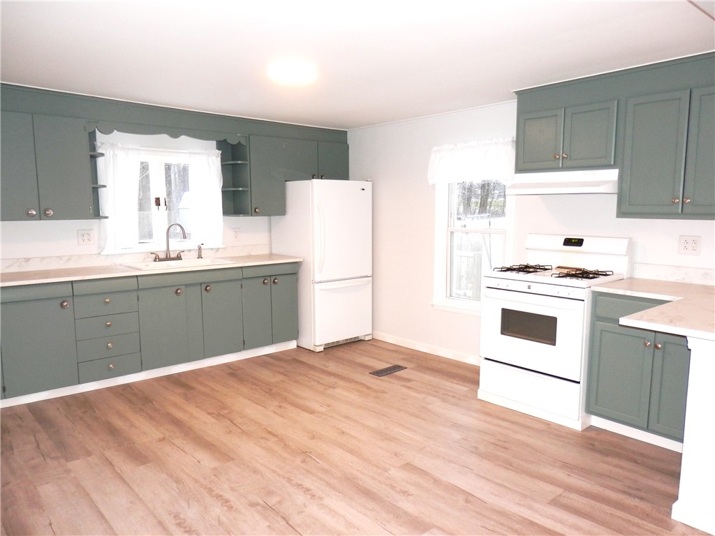 15 State Street Waterloo, NY 13165 - Photo 4 of 25