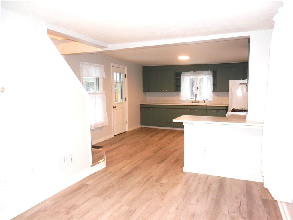 15 State Street Waterloo, NY 13165 - Photo 6 of 25