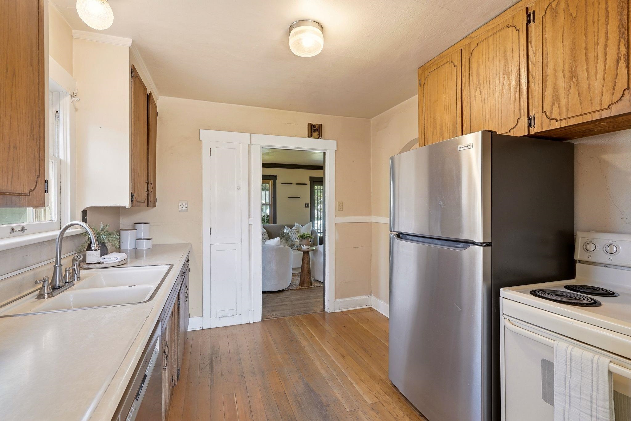 3818 North E Street Spokane, WA 99205 - Photo 14 of 31