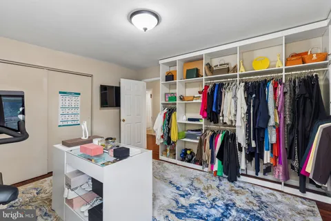 $1,200,000 | 204 Garnet Lane, Bala Cynwyd, PA 19004