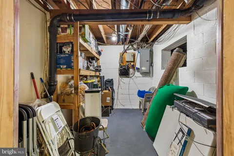 $1,200,000 | 204 Garnet Lane, Bala Cynwyd, PA 19004