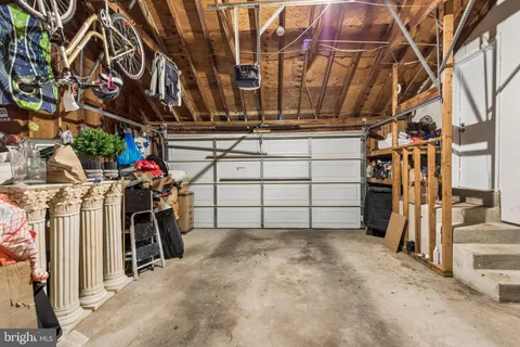 $1,200,000 | 204 Garnet Lane, Bala Cynwyd, PA 19004