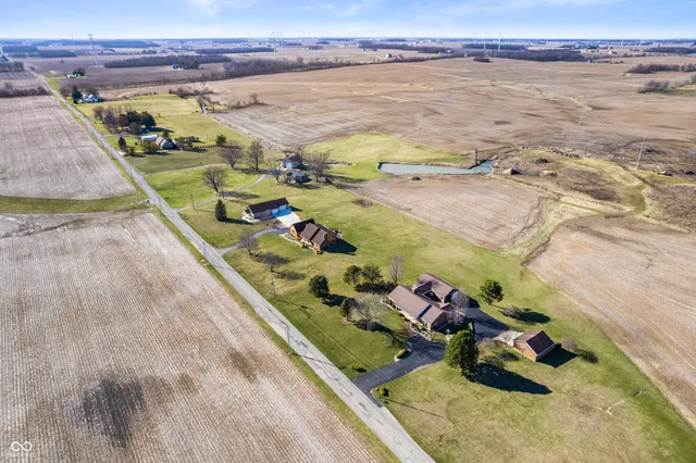 $410,000 | 1820 East 700 South, Lynn, IN 47355