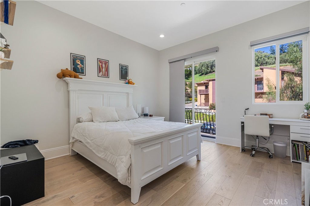 11 Baymare Road Bell Canyon, CA 91307 - Photo 29 of 39 Bedroom 3
