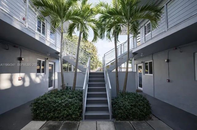 $1,300 | 5305 Biscayne Boulevard, Unit 112, Miami, FL 33137