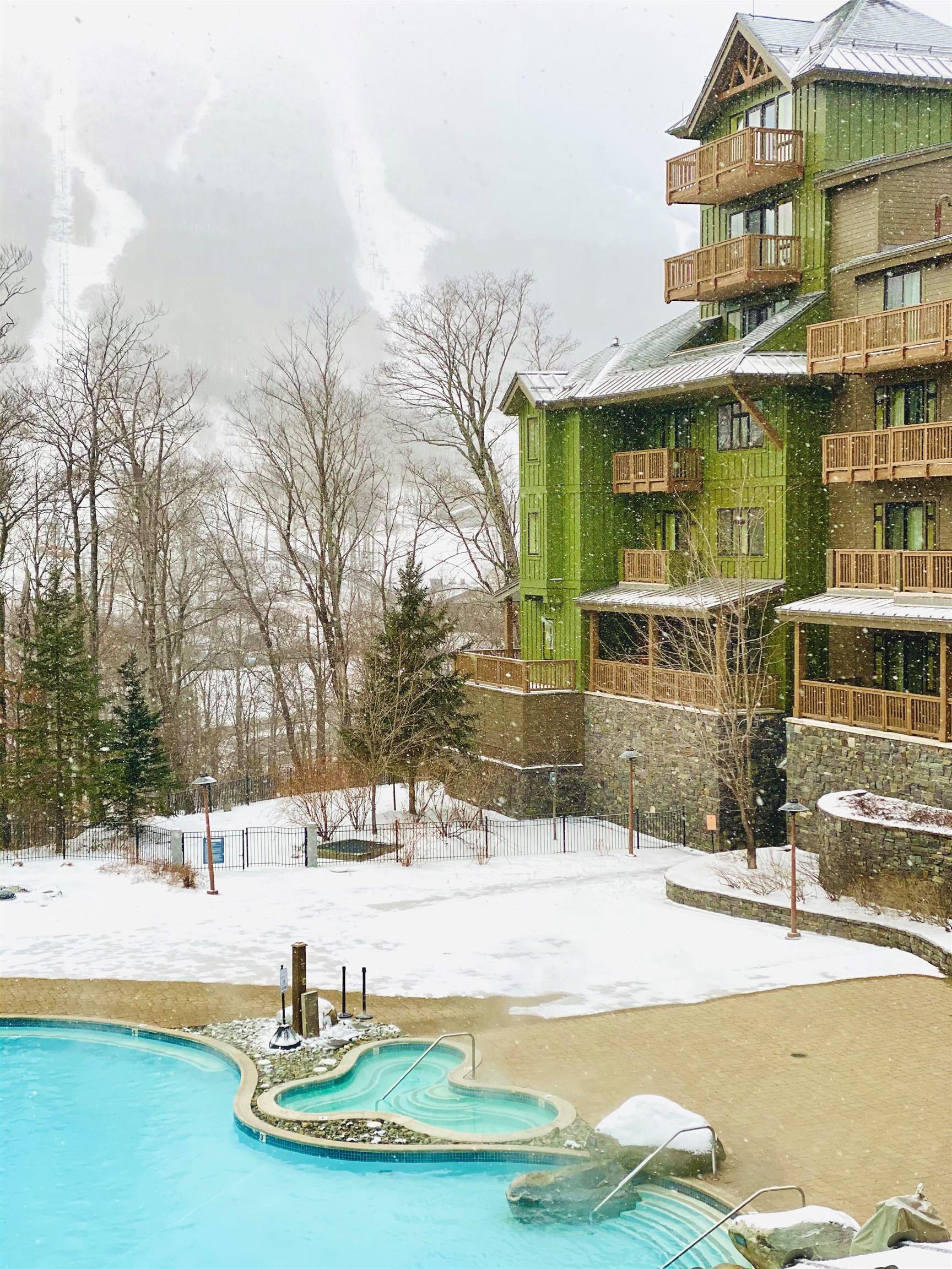 7412 Mountain Road, Unit 424 #430 Stowe, VT 05672 - Photo 3 of 8