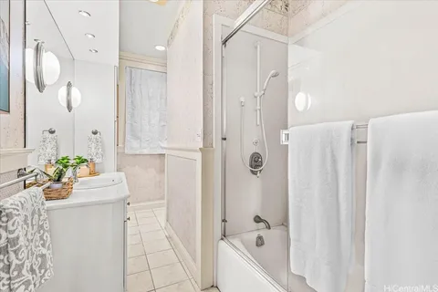 $3,450,000 | 2618 Ferdinand Avenue, Honolulu, HI 96822