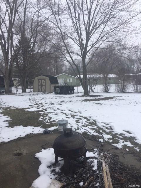 4340 Budd Road Waterford, MI 48329 - Photo 18 of 18 budd18.JPG