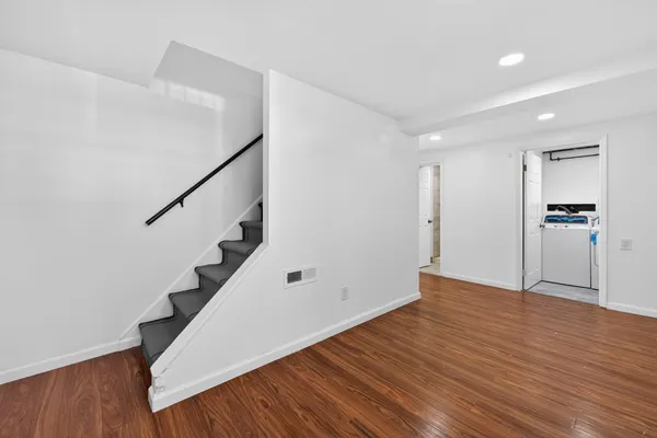 $1,050,000 | 14 Laurel Court, Jersey City, NJ 07302