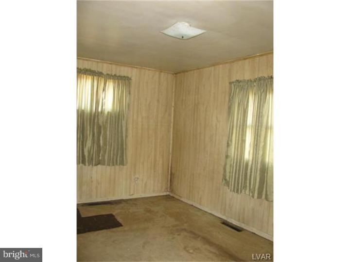 3062 Devonshire Road Allentown, PA 18103 - Photo 8 of 13 Gallery Image 8