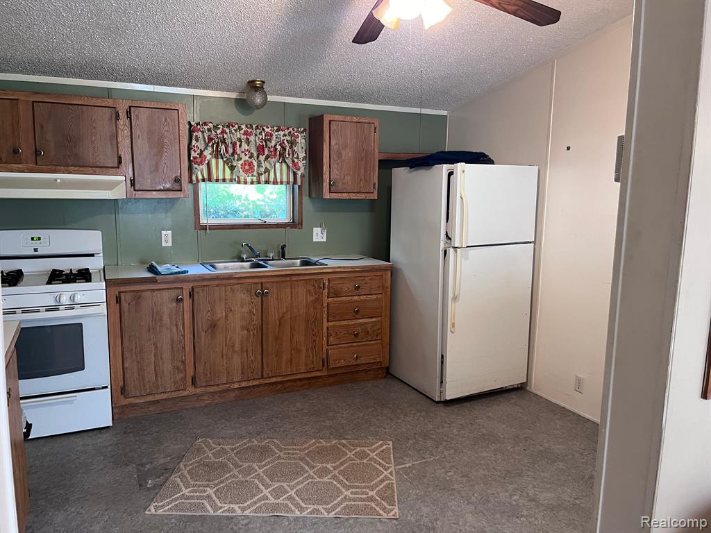 3435 Bowers Road Attica, MI 48412 - Photo 10 of 26 Gallery Image 10