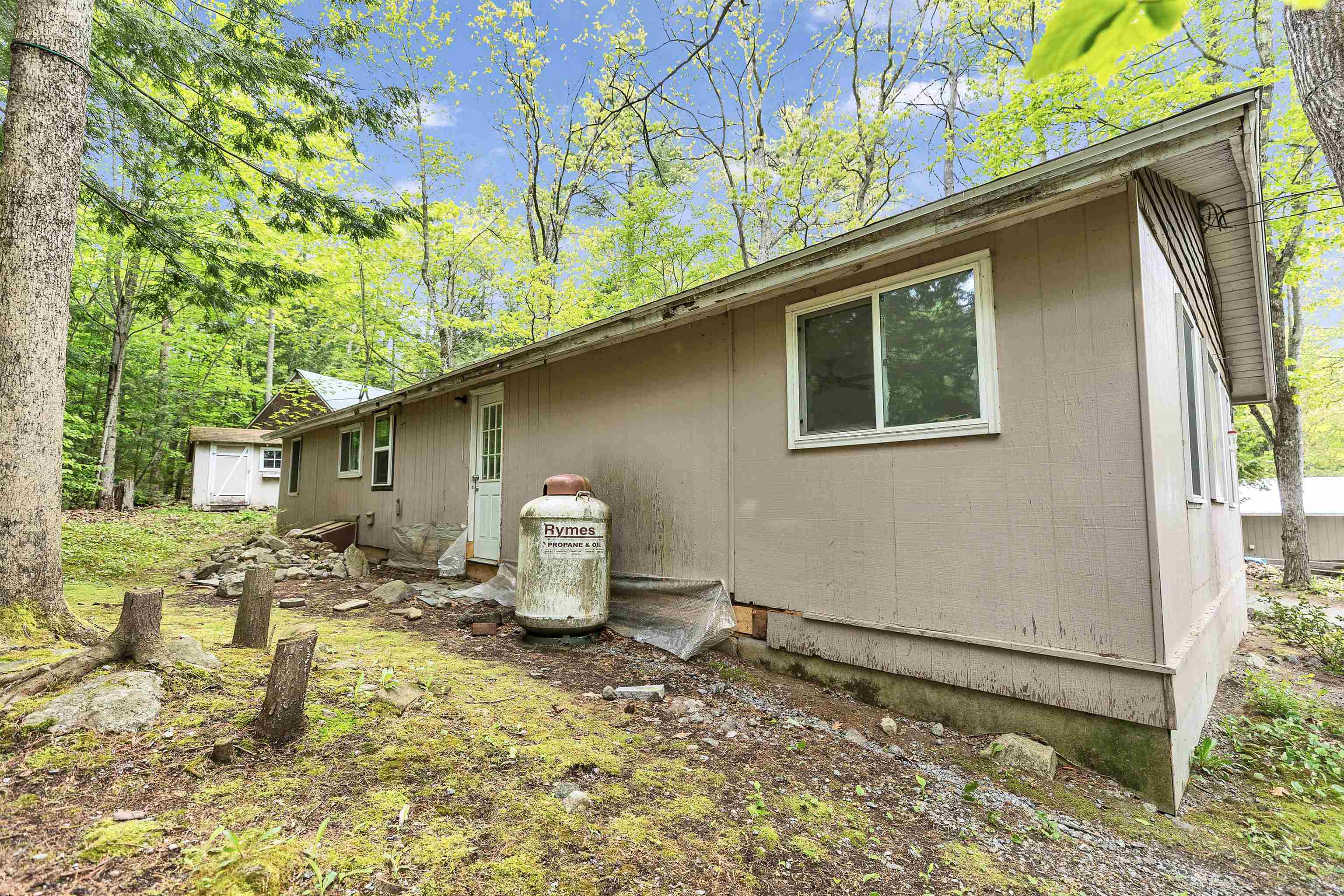 29 Centennial Drive Webster, NH 03303 - Photo 5 of 39