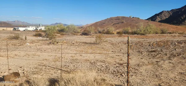 a view of a sky view