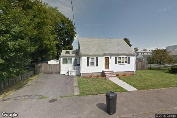 9 Moffett Road Lynn, MA 01905 - Photo 1 of 10 Gallery Image 1