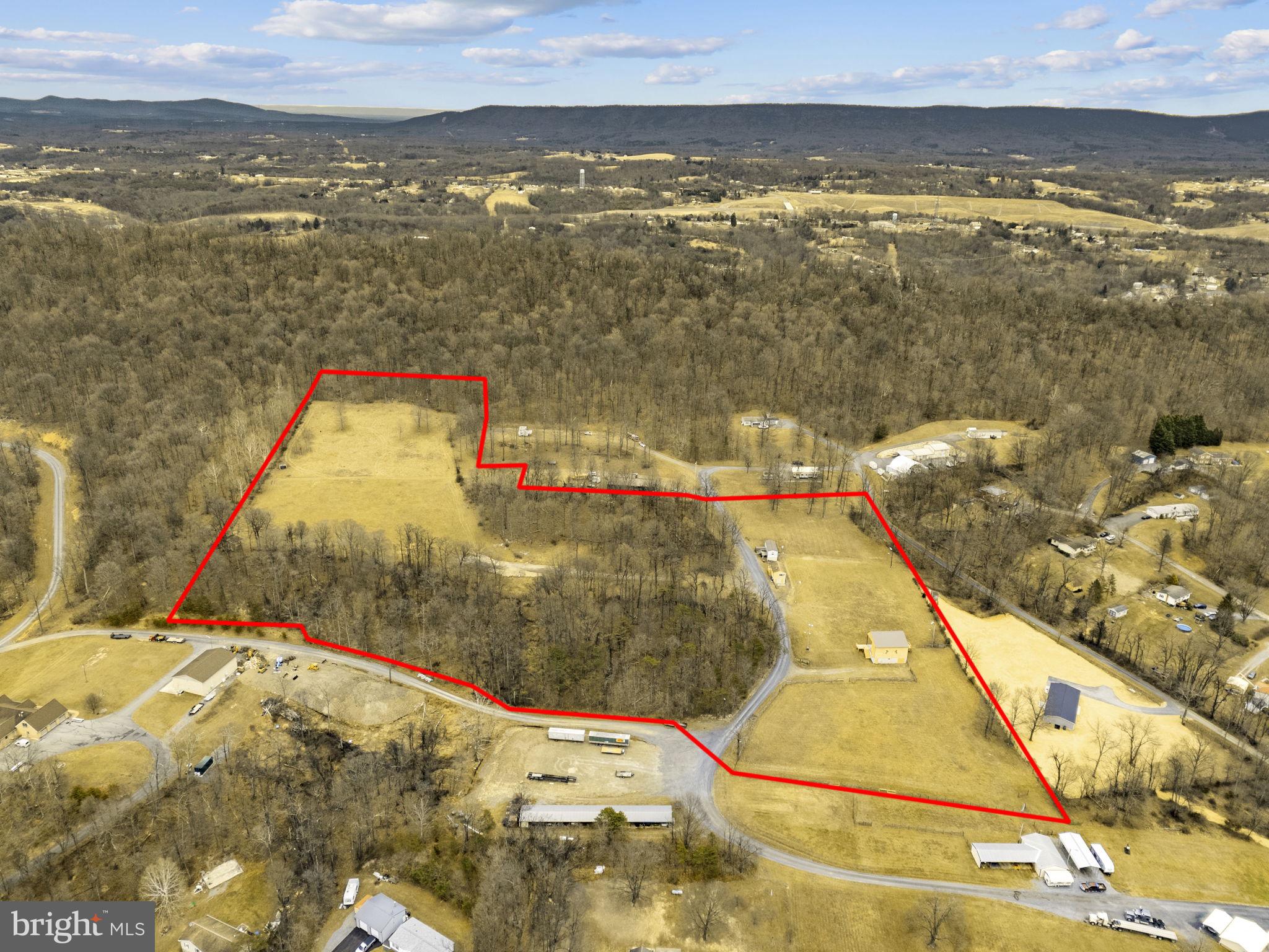 303 Barbeque Drive Berkeley Springs, WV 25411 - Photo 2 of 68 a view of an ocean and city