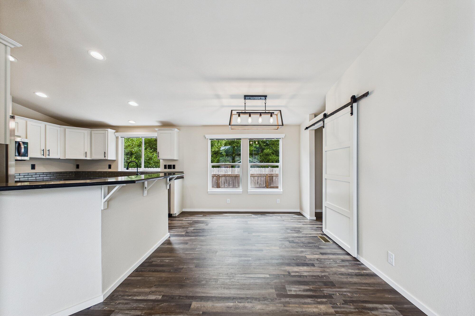 98 Painter Street Rio Dell, CA 95562 - Photo 4 of 22