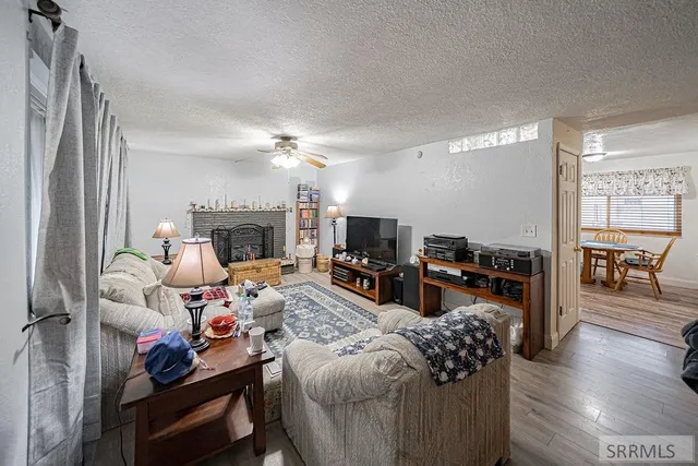 $355,000 | 365 Jefferson Street, American Falls, ID 83211