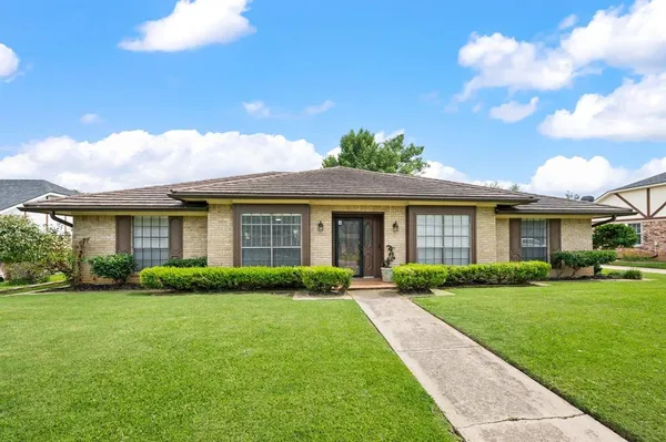 $475,000 | 4306 Three Oaks Drive, Arlington, TX 76016