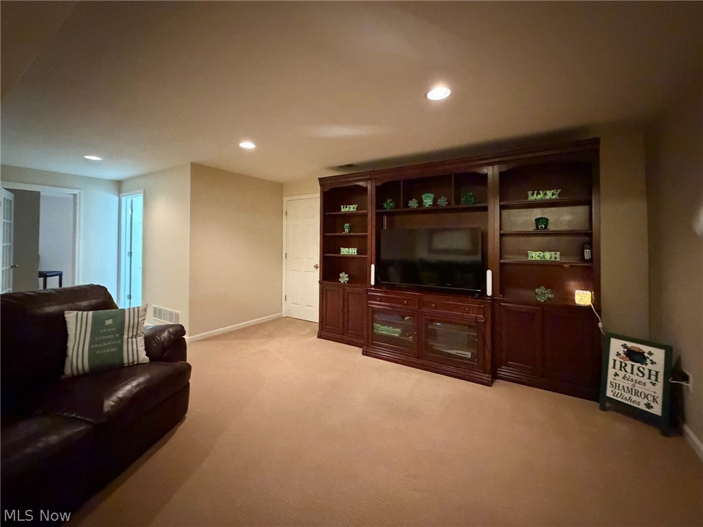 1343 Courtland Road Weirton, WV 26062 - Photo 41 of 50 Living room with light colored carpet and recessed lighting