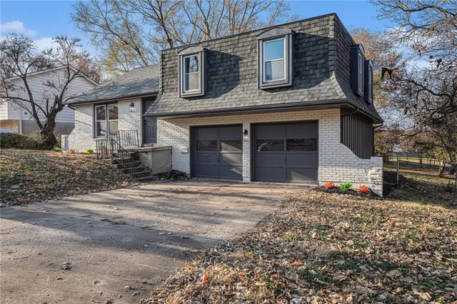 $240,000 | 6020 East 151 Street, Grandview, MO 64030