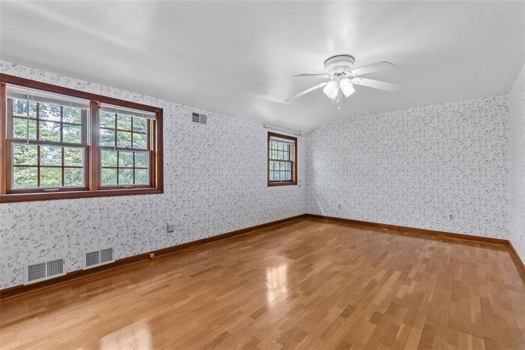 1611 Powers Run Road Pittsburgh, PA 15238 - Photo 22 of 40 Gallery Image 22