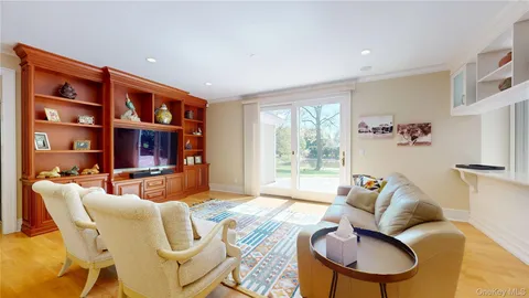 $3,795,000 | 23 Overbrook Lane, Glen Head, NY 11545