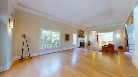 $3,795,000 | 23 Overbrook Lane, Glen Head, NY 11545