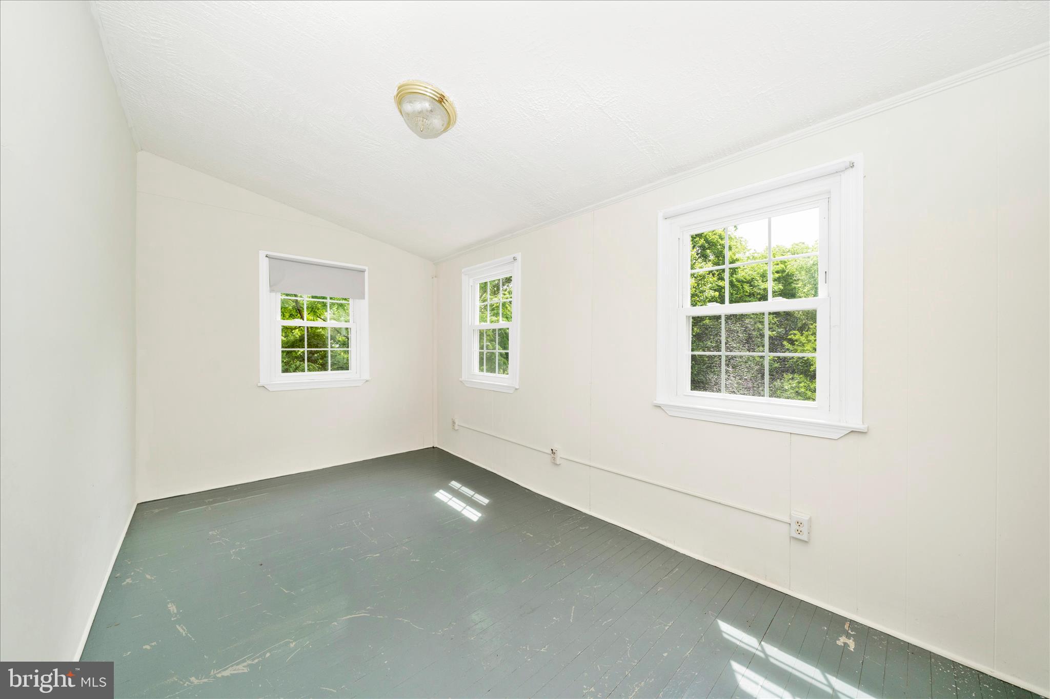 25930 Ridge Road Damascus, MD 20872 - Photo 22 of 62 Unit 3 Sun Room
