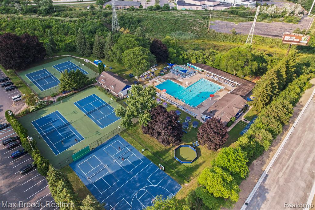 2241 Bedford Road Bloomfield Hills, MI 48302 - Photo 33 of 34 Gallery Image 33
