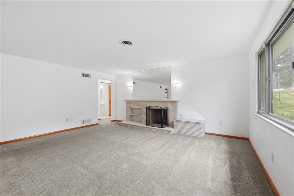 4930 Gardenville Road Pittsburgh, PA 15236 - Photo 6 of 47