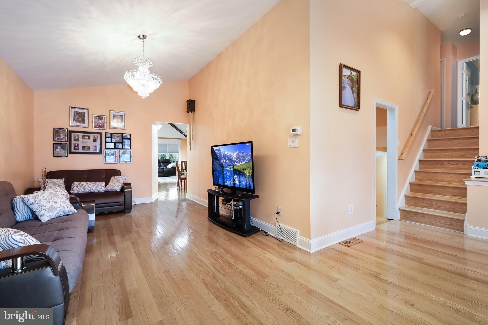 204 Red Barn Road Willow Grove, PA 19090 - Photo 9 of 48 Gallery Image 9