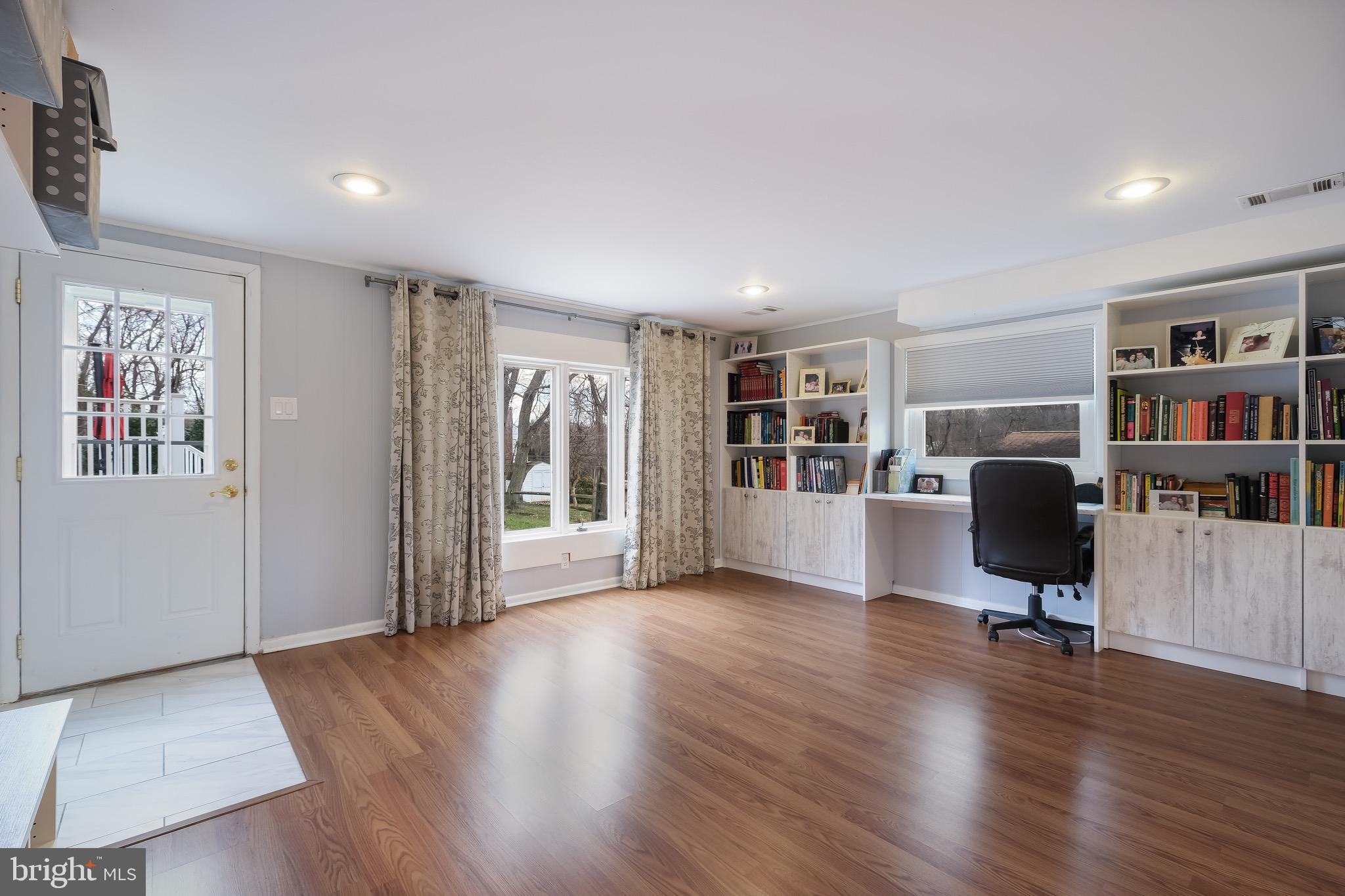 204 Red Barn Road Willow Grove, PA 19090 - Photo 10 of 48 Gallery Image 10