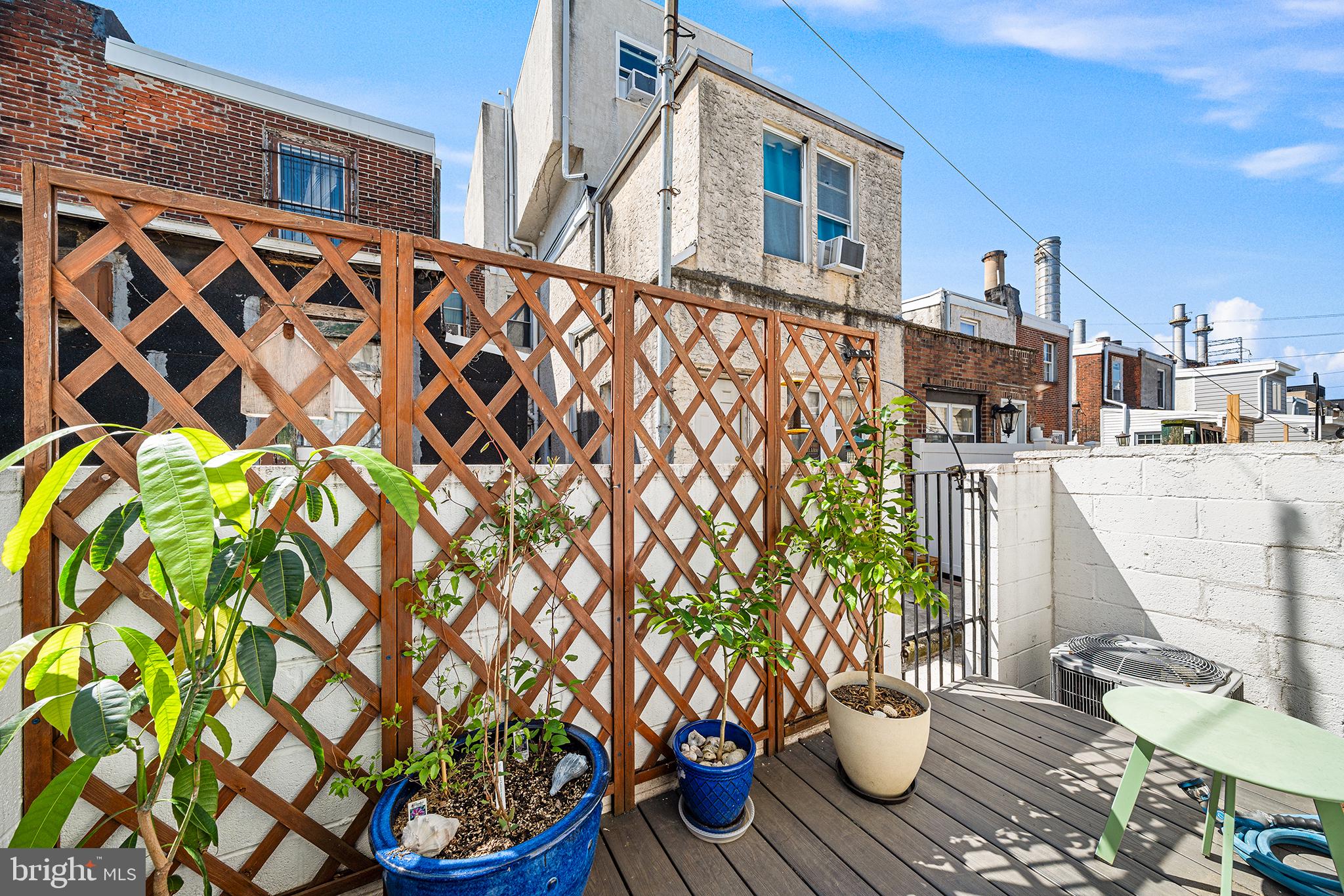 2520 Webster Street Philadelphia, PA 19146 - Photo 21 of 24 a view of a chairs and table in a patio