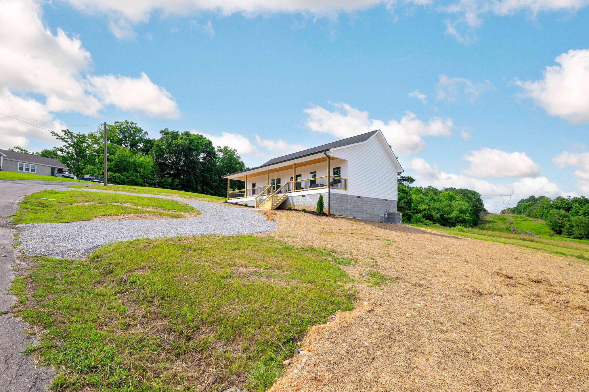 146 Young Lane Decatur, TN 37322 - Photo 3 of 40