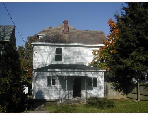 1706 Ridge Avenue Coraopolis, PA 15108 - Photo 4 of 6 Exterior Back.