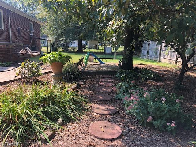3317 Sandy Ridge Road Colfax, NC 27235 - Photo 5 of 32