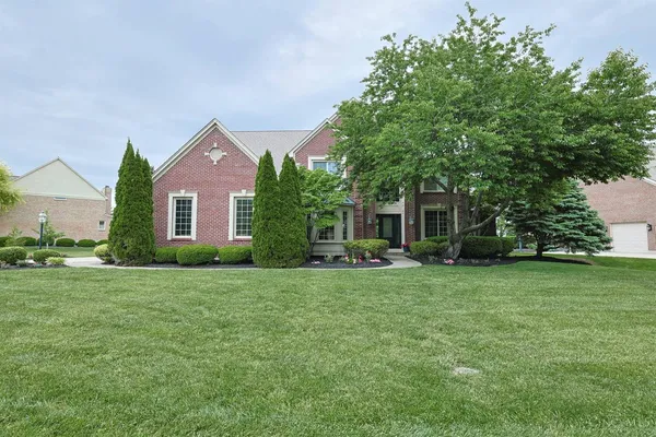 $899,900 | 8096 Cherry Laurel Drive, Middletown, OH 45044