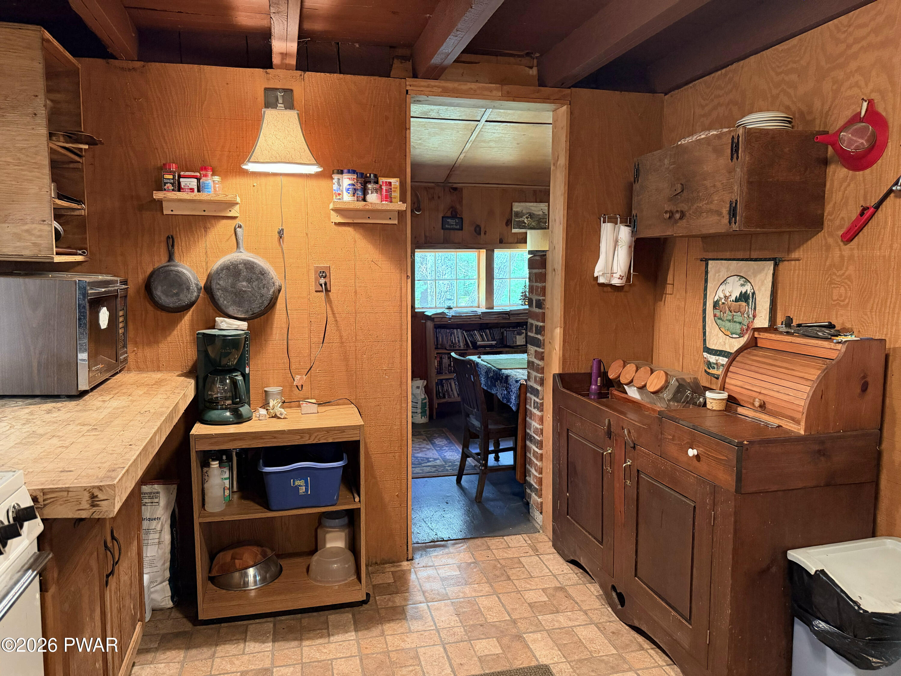 401 Lake Giles Road Hawley, PA 18428 - Photo 15 of 36 Gallery Image 15