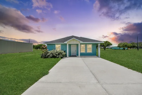 $1,850 | 288 Buckskin Drive, Palacios, TX 77465