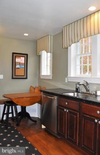 5602 Ridgefield Road Bethesda, MD 20816 - Photo 19 of 25 Breakfast Area