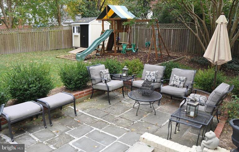 5602 Ridgefield Road Bethesda, MD 20816 - Photo 10 of 25 Patio